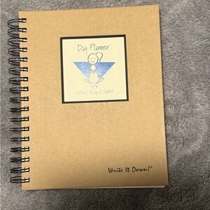 Day Planner Mind, Body & Spirit.Write It Down.Have a purpose, Make a difference.